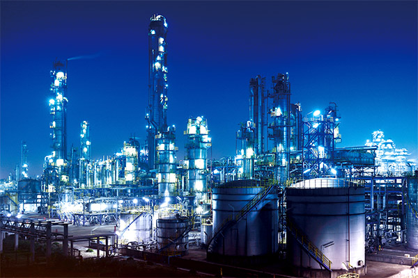 Transmission probes and flow cells in the chemical and petrochemical industries